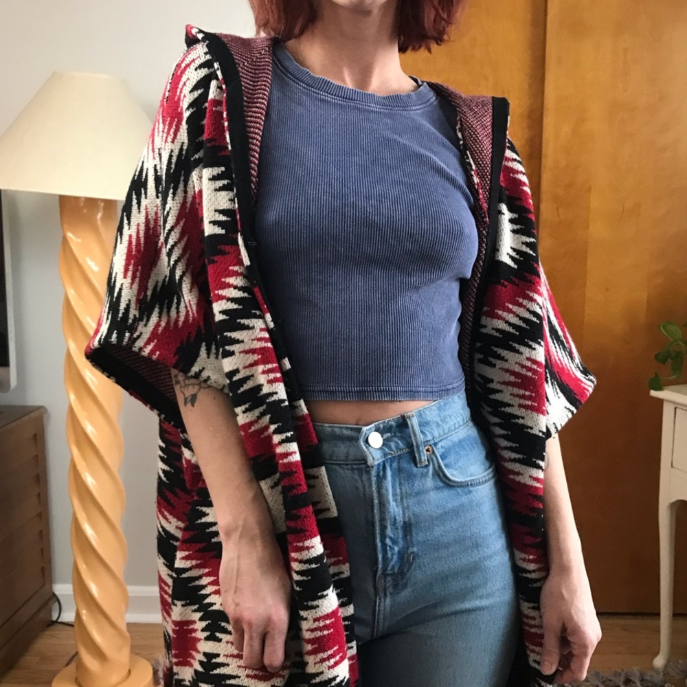Alice + Olivia Red Black Geometric Aztec Printed Shrug Sweater Cardigan